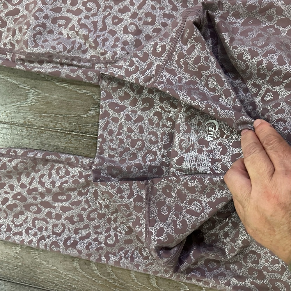 Zyia Leopard Print Leggings - Picture 8 of 11